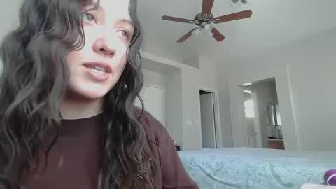 Jasmine online show from February 11, 6:33 pm