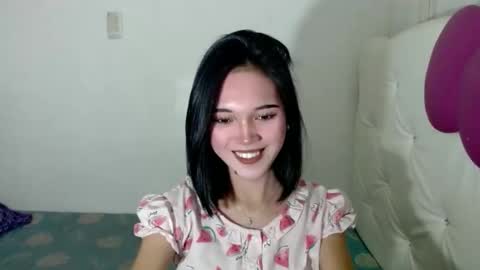 Snapshot of girlthatyouwantxx chatting on September 26, 5:44 am Divine online show from September 26, 5:44 am