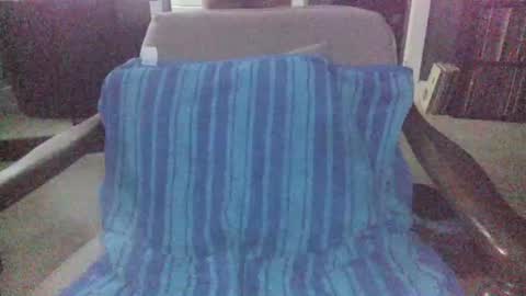 Snapshot of girthyhunguy chatting on December 10, 1:54 am girthyhunguy online show from December 10, 1:54 am