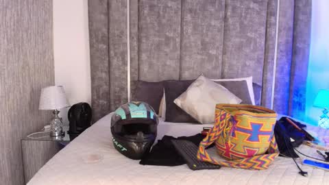     online show from March 19, 10:41 am