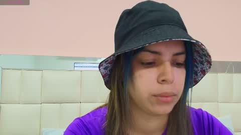 Gisell online show from November 7, 12:27 pm