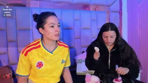 Snapshot of gisell_squirt chatting on July 7, 12:53 pm gisell_squirt online show from July 7, 12:53 pm