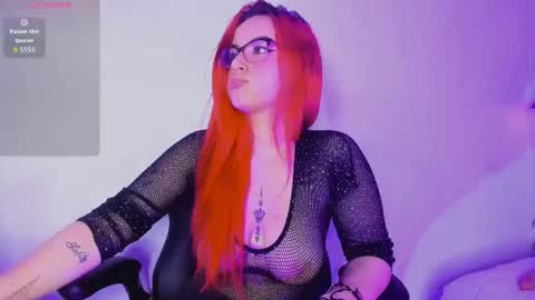 Snapshot of giselle_banks_ chatting on February 20, 4:53 am Giselle online show from February 20, 4:53 am