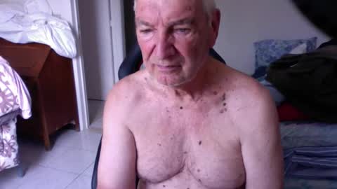 gisse1952m online show from May 30, 11:18 am