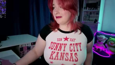 AlexaMillis online show from June 27, 9:53 pm
