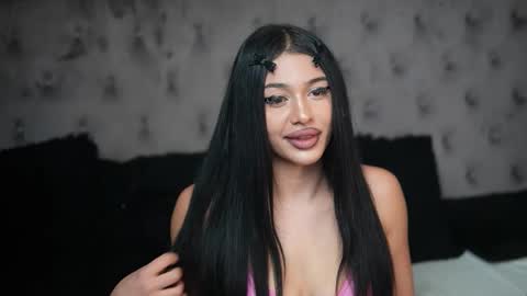 Snapshot of giuliasya chatting on October 15, 9:37 pm Giulia online show from October 15, 9:37 pm