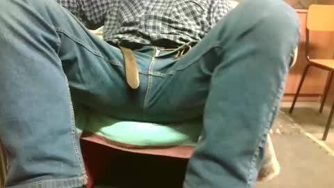 giulio__35 online show from February 8, 5:05 pm