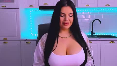 Giulia online show from March 3, 10:04 pm