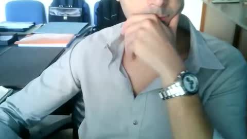 giuseppevai1 online show from September 12, 8:03 am