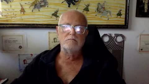 Snapshot of giutomma930394 chatting on May 16, 12:48 pm giutomma930394 online show from May 16, 12:48 pm