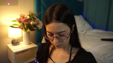 Snapshot of gizefto chatting on November 6, 1:34 pm Agness online show from November 6, 1:34 pm