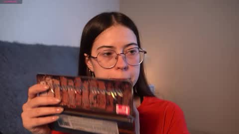 Snapshot of gizefto chatting on December 4, 3:54 pm Agness online show from December 4, 3:54 pm