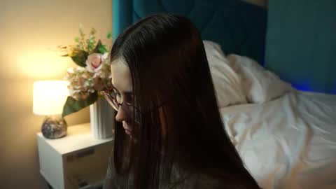 Snapshot of gizefto chatting on December 14, 2:44 pm Agness online show from December 14, 2:44 pm