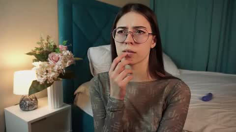 Snapshot of gizefto chatting on February 8, 2:09 pm Agness online show from February 8, 2:09 pm