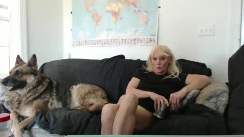 Snapshot of gizi_ilka chatting on January 20, 5:59 pm Terri online show from January 20, 5:59 pm