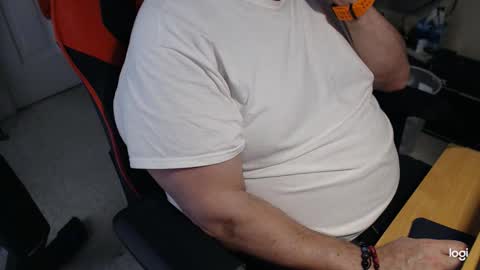 Snapshot of gizmo706 chatting on February 18, 6:37 pm gizmo706 online show from February 18, 6:37 pm