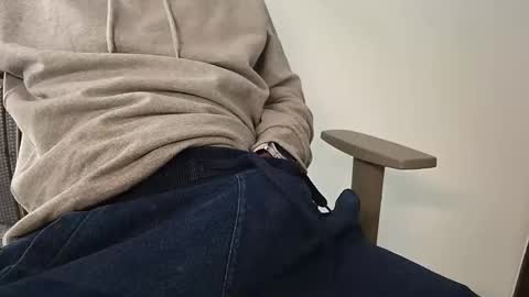 gjustaguym online show from April 4, 10:57 am