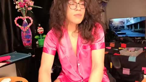 glaceon9 online show from March 7, 11:05 pm