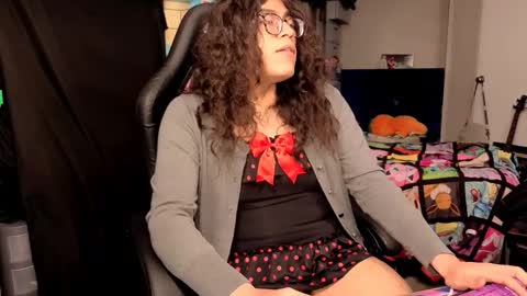 glaceon9 online show from December 1, 10:26 pm