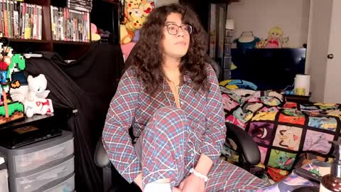 glaceon9 online show from April 1, 2:12 am