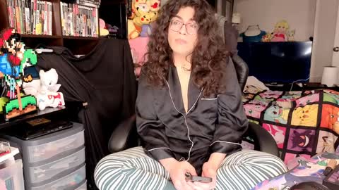 glaceon9 online show from April 2, 2:42 am