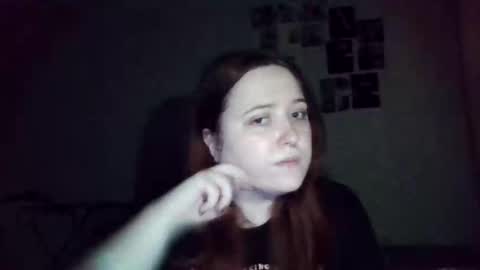 Snapshot of glamour_rebel chatting on December 15, 11:36 am glamour_rebel online show from December 15, 11:36 am