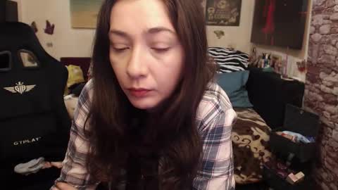 Glamourhottie online show from February 18, 10:00 am