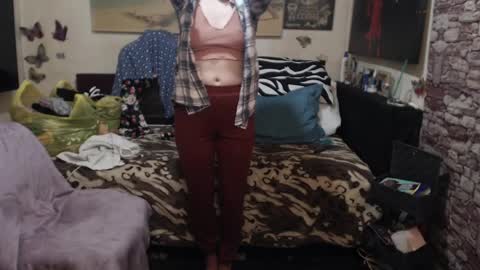 Glamourhottie online show from April 4, 8:01 am