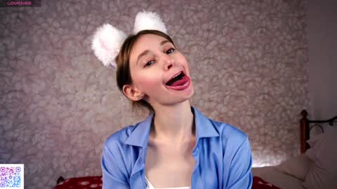 Sandra  online show from December 24, 4:08 pm