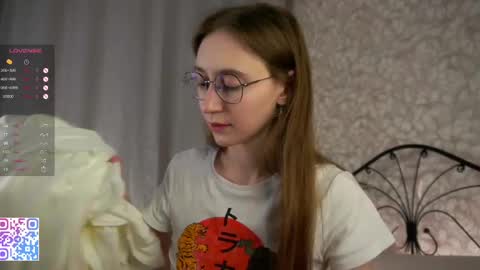 Sandra  online show from March 2, 12:20 am