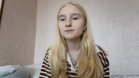 Snapshot of glennabeem chatting on March 31, 9:21 am Laura online show from March 31, 9:21 am