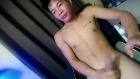 Snapshot of glenndou_daxs chatting on September 14, 5:06 am glenndou_daxs online show from September 14, 5:06 am