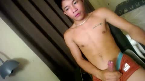 Snapshot of glenndou_daxs chatting on September 23, 7:11 am glenndou_daxs online show from September 23, 7:11 am