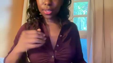 Snapshot of glitchglimmer chatting on March 22, 9:07 pm glitchglimmer online show from March 22, 9:07 pm