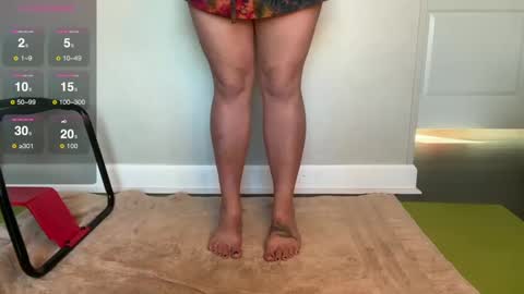 Snapshot of glitterkitty_108 chatting on February 25, 2:44 pm GlitterKitty 108 online show from February 25, 2:44 pm