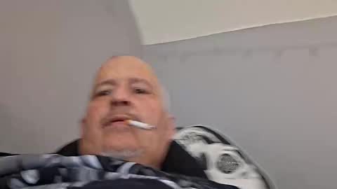 glizzy4u online show from November 12, 11:58 pm