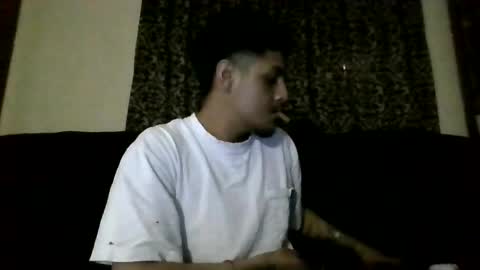 Snapshot of glly444 chatting on February 7, 11:47 am glly444 online show from February 7, 11:47 am