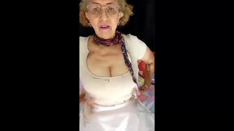Snapshot of gloria_mature1 chatting on April 28, 8:25 pm GLORIA INDEPENDENT MODEL online show from April 28, 8:25 pm