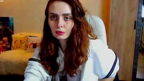 Gloria Wood online show from February 2, 6:39 pm