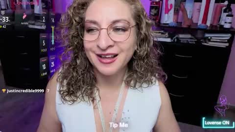 Snapshot of gloriacrespo chatting on October 4, 11:25 pm gloriacrespo online show from October 4, 11:25 pm