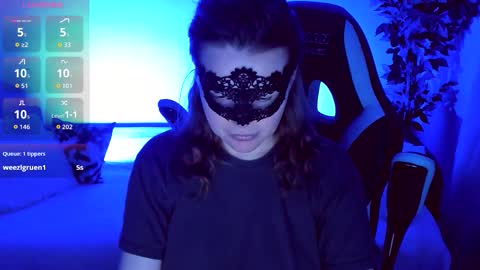 Snapshot of gloriagrays chatting on November 1, 7:05 pm gloriagrays online show from November 1, 7:05 pm