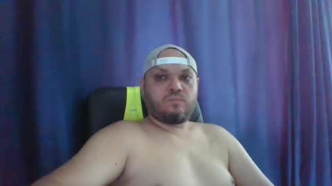 Snapshot of glusgan chatting on July 1, 8:38 am Your boy online show from July 1, 8:38 am