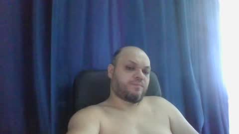Snapshot of glusgan chatting on July 5, 8:21 am Your boy online show from July 5, 8:21 am
