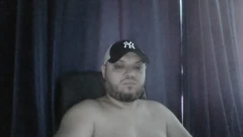 Snapshot of glusgan chatting on July 7, 7:34 am Your boy online show from July 7, 7:34 am