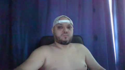 Snapshot of glusgan chatting on July 13, 7:33 am Your boy online show from July 13, 7:33 am