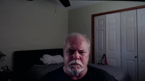 gmctruckguy online show from May 14, 9:10 pm