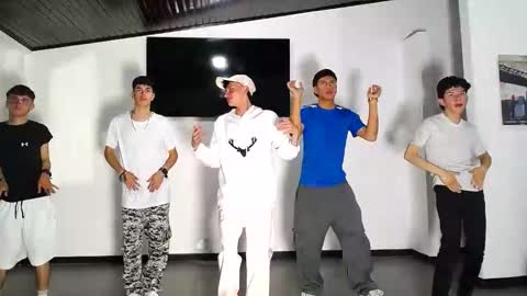 THOMAS AND DAMIAND online show from September 19, 6:08 pm