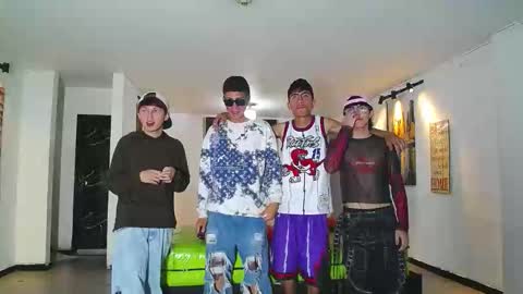 THOMAS AND DAMIAND online show from December 16, 6:35 pm