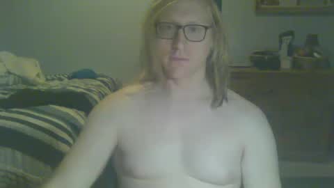 Snapshot of gnger31foru chatting on December 16, 12:16 pm Steven Meadow online show from December 16, 12:16 pm