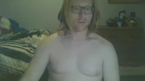 Snapshot of gnger31foru chatting on December 26, 12:38 pm Steven Meadow online show from December 26, 12:38 pm